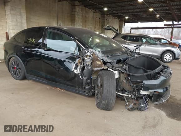 ✅ 2023 Tesla Model X Plaid • VIN: 7SAXCBE65PF421967 • Lot: 41303524. Wystawiony na IAAI z przebiegiem 17 220 mil. Bezpłatny archiwum sprzedaży aukcyjnych z USA i szczegółowy raport historii pojazdu na DreamBid. Zdjęcie 1.