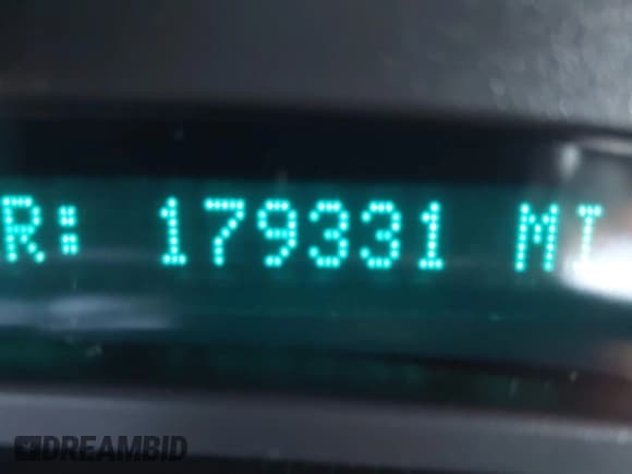 ✅ 2004 Chevrolet Silverado 2500HD LT • VIN: 1GCHK29124E144002 • Lot: 43278652. Wystawiony na IAAI z przebiegiem 179 331 mil. Bezpłatny archiwum sprzedaży aukcyjnych z USA i szczegółowy raport historii pojazdu na DreamBid. Zdjęcie 15.