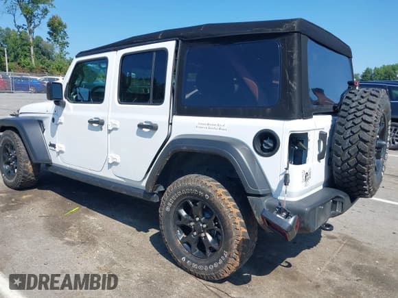 ✅ 2022 Jeep Wrangler Unlimited Sport S • VIN: 1C4HJXDG8NW259579 • Lot: 42974393. Wystawiony na IAAI z przebiegiem 55 553 mil. Bezpłatny archiwum sprzedaży aukcyjnych z USA i szczegółowy raport historii pojazdu na DreamBid. Zdjęcie 3.