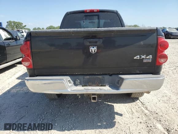 ✅ 2008 Dodge 1500 Laramie • VIN: 1D7HU18208S517548 • Lot: 64544335. Wystawiony na Copart z przebiegiem 138 622 mil. Bezpłatny archiwum sprzedaży aukcyjnych z USA i szczegółowy raport historii pojazdu na DreamBid. Zdjęcie 6.