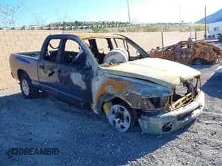 2003 Dodge 1500 ST z VIN 1D3HA18Z73J558524, wystawiony jako IAAI lot #41515832 z przebiegiem Nie podano mil oraz . Historia ofert i sprzedaży dostępna na DreamBid. Obrazek 1.