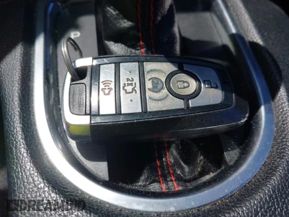 ✅ 2018 Ford Mustang EcoBoost • VIN: 1FA6P8TH6J5113497 • Lot: 42054693. Listed on IAAI with 75,021 mi. Free auction sales archive from the USA and detailed vehicle history report at DreamBid. Image 11.