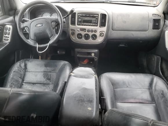 ✅ 2003 Ford Escape Limited • VIN: 1FMCU94133KC26627 • Lot: 45505944. Listed on Copart with 154,952 mi. Free auction sales archive from the USA and detailed vehicle history report at DreamBid. Image 8.