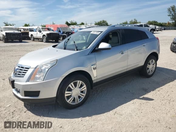 ✅ 2016 Cadillac SRX Luxury Collection • VIN: 3GYFNBE3XGS530998 • Лот: 70917955. Опубликован ранее на Copart с пробегом Не указан. Бесплатный доступ к архиву аукционных продаж из США и подробный отчёт об истории автомобиля на DreamBid. Изображение 1.