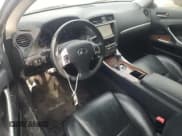 ✅ 2011 Lexus IS 250 C • VIN: JTHFF2C27B2520817 • Lot: 68149645. Wystawiony na Copart z przebiegiem 141 091 mil. Bezpłatny archiwum sprzedaży aukcyjnych z USA i szczegółowy raport historii pojazdu na DreamBid. Zdjęcie 8.