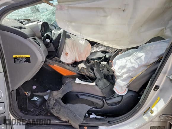 ✅ 2012 Hyundai Elantra GLS • VIN: KMHDH4AE5CU378500 • Lot: 81828895. Listed on Copart with 115,420 mi. Free auction sales archive from the USA and detailed vehicle history report at DreamBid. Image 7.