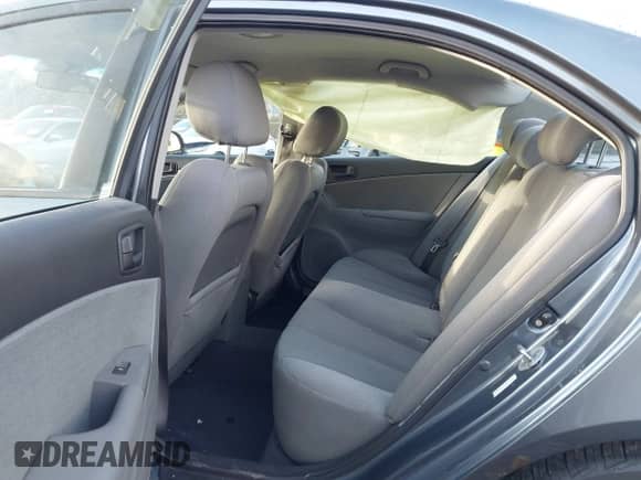 2010 Hyundai Sonata GLS z VIN 5NPET4AC3AH638633, wystawiony jako IAAI lot #43519423 z przebiegiem 113 408 mil mil oraz . Historia ofert i sprzedaży dostępna na DreamBid. Obrazek 8.