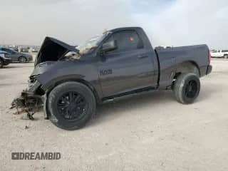 2016 Ram 1500 Express z VIN 3C6JR6AGXGG245667, wystawiony jako Copart lot #46914795 z przebiegiem Nie podano mil oraz Nie do naprawy • Non repairable. Historia ofert i sprzedaży dostępna na DreamBid. Obrazek 1.