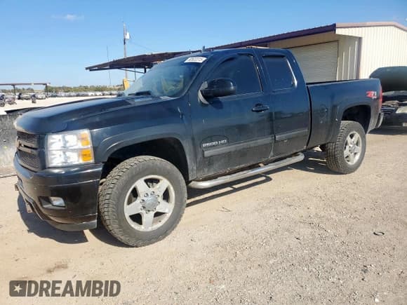 ✅ 2013 Chevrolet Silverado 2500HD LTZ • VIN: 1GC2KYE87DZ165996 • Lot: 92822315. Listed on Copart with 165,197 mi. Free auction sales archive from the USA and detailed vehicle history report at DreamBid. Image 1.