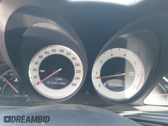 ✅ 2009 Mercedes-Benz SL 550 • VIN: WDBSK71F29F145760 • Lot: 43167485. Wystawiony na IAAI z przebiegiem 91 544 mil. Bezpłatny archiwum sprzedaży aukcyjnych z USA i szczegółowy raport historii pojazdu na DreamBid. Zdjęcie 7.