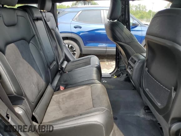 ✅ 2025 Jeep Grand Cherokee Altitude X • VIN: 1C4RJHAG2SC311879 • Lot: 66630605. Wystawiony na Copart z przebiegiem Nie podano. Bezpłatny archiwum sprzedaży aukcyjnych z USA i szczegółowy raport historii pojazdu na DreamBid. Zdjęcie 11.