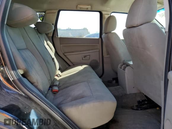 ✅ 2007 Jeep Grand Cherokee Laredo • VIN: 1J8GS48K07C591132 • Lot: 71915945. Wystawiony na Copart z przebiegiem 169 344 mil. Bezpłatny archiwum sprzedaży aukcyjnych z USA i szczegółowy raport historii pojazdu na DreamBid. Zdjęcie 10.