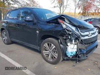 ✅ 2024 Mitsubishi Outlander S • VIN: JA4ARUAU3RU023887 • Lot: 43527294. Wystawiony na IAAI z przebiegiem 12 609 mil. Bezpłatny archiwum sprzedaży aukcyjnych z USA i szczegółowy raport historii pojazdu na DreamBid. Zdjęcie 1.