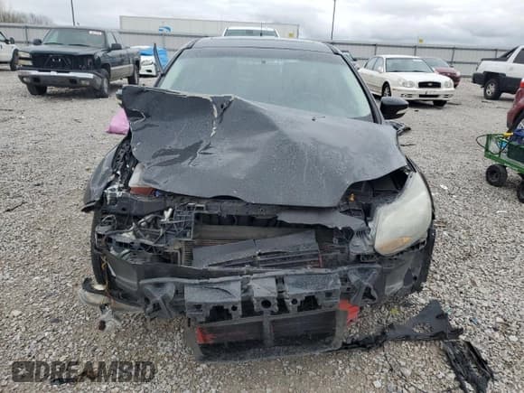 ✅ 2014 Ford Focus Titanium • VIN: 1FADP3N22EL141740 • Lot: 49626025. Listed on Copart with 158,486 mi. Free auction sales archive from the USA and detailed vehicle history report at DreamBid. Image 5.