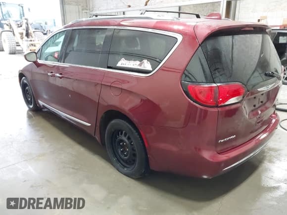 ✅ 2018 Chrysler Pacifica Touring L • VIN: 2C4RC1BG7JR101008 • Лот: 43063971. Опубликован ранее на IAAI с пробегом 124 866 миль. Бесплатный доступ к архиву аукционных продаж из США и подробный отчёт об истории автомобиля на DreamBid. Изображение 3.