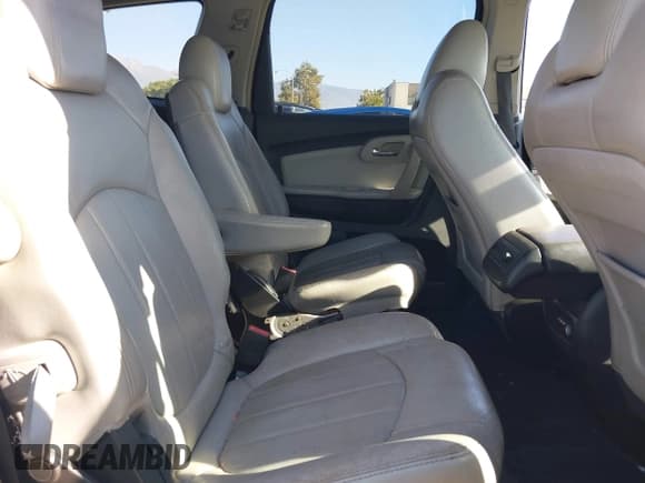 ✅ 2009 Chevrolet Traverse LTZ • VIN: 1GNEV33D39S156064 • Лот: 43150802. Опубликован ранее на IAAI с пробегом 251 941 миль. Бесплатный доступ к архиву аукционных продаж из США и подробный отчёт об истории автомобиля на DreamBid. Изображение 8.