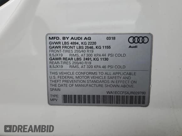 ✅ 2018 Audi Q3 Premium • VIN: WA1ECCFSXJR029780 • Lot: 92663745. Wystawiony na Copart z przebiegiem 139 158 mil. Bezpłatny archiwum sprzedaży aukcyjnych z USA i szczegółowy raport historii pojazdu na DreamBid. Zdjęcie 13.