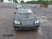 ✅ 2007 Mercedes-Benz C 280 Luxury • VIN: WDBRF92H07F920830 • Lot: 42471033. Wystawiony na IAAI z przebiegiem 152 640 mil. Bezpłatny archiwum sprzedaży aukcyjnych z USA i szczegółowy raport historii pojazdu na DreamBid. Zdjęcie 6.