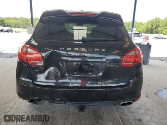 ✅ 2014 Porsche Cayenne • VIN: WP1AA2A27ELA90667 • Lot: 57790635. Listed on Copart with 121,750 mi. Free auction sales archive from the USA and detailed vehicle history report at DreamBid. Image 6.