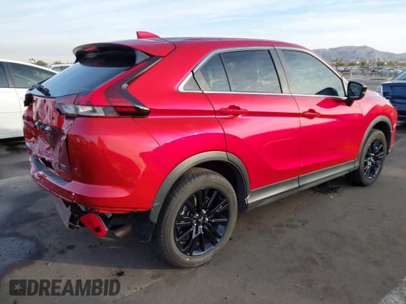 ✅ 2023 Mitsubishi Eclipse Cross LE • VIN: JA4ATVAA1PZ001674 • Лот: 41383553. Опубликован ранее на IAAI с пробегом 34 128 миль. Бесплатный доступ к архиву аукционных продаж из США и подробный отчёт об истории автомобиля на DreamBid. Изображение 4.