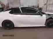 2021 Toyota Camry XSE с VIN 4T1K61BK1MU043980, выставлен на аукционе IAAI как лот 42077213 с пробегом 58 260 миль миль и . История ставок и продаж доступна на DreamBid. Изображение 14.