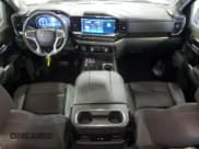 ✅ 2023 Chevrolet Silverado 1500 LT Trail Boss • VIN: 3GCUDFE84PG244960 • Lot: 60804385. Wystawiony na Copart z przebiegiem 37 776 mil. Bezpłatny archiwum sprzedaży aukcyjnych z USA i szczegółowy raport historii pojazdu na DreamBid. Zdjęcie 8.