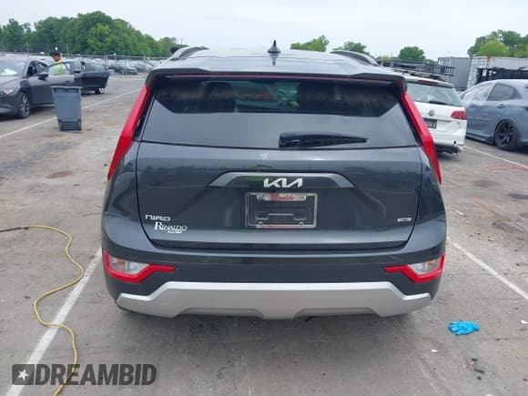 ✅ 2024 Kia Niro LX • VIN: KNDCP3LE6R5174494 • Lot: 42189190. Listed on IAAI with 7,136 mi. Free auction sales archive from the USA and detailed vehicle history report at DreamBid. Image 16.