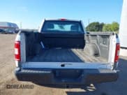 ✅ 2018 Ford F-150 XL • VIN: 1FTMF1CB3JKE97392 • Lot: 43264387. Wystawiony na IAAI z przebiegiem 163 656 mil. Bezpłatny archiwum sprzedaży aukcyjnych z USA i szczegółowy raport historii pojazdu na DreamBid. Zdjęcie 16.