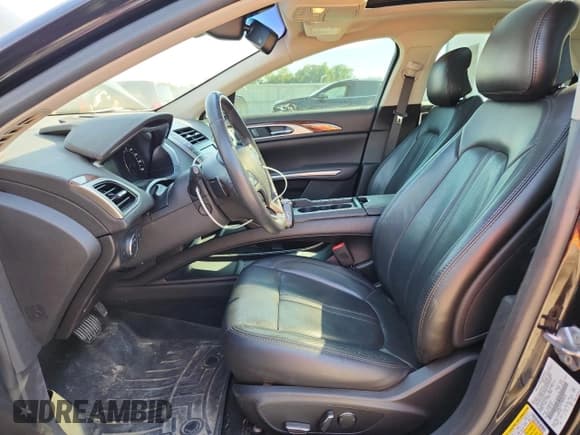 ✅ 2014 Lincoln MKZ • VIN: 3LN6L2JK7ER828160 • Lot: 80705165. Listed on Copart with 118,361 mi. Free auction sales archive from the USA and detailed vehicle history report at DreamBid. Image 7.