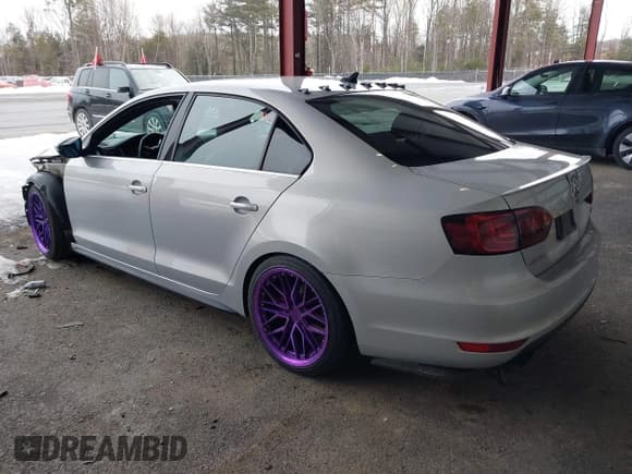 ✅ 2012 Volkswagen Jetta Autobahn • VIN: 3VW567AJ1CM460223 • Lot: 41712037. Listed on IAAI with 132,172 mi. Free auction sales archive from the USA and detailed vehicle history report at DreamBid. Image 3.