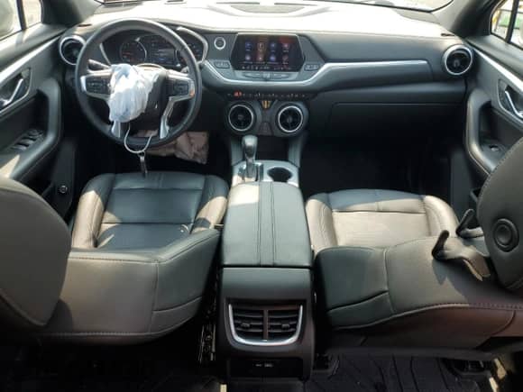 2021 Chevrolet Blazer LT z VIN 3GNKBJR45MS554901, wystawiony jako Copart lot #59458555 z przebiegiem 31 316 mil mil oraz Szkoda całkowita • Salvage title. Historia ofert i sprzedaży dostępna na DreamBid. Obrazek 8.