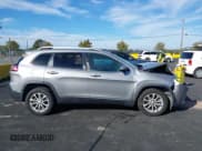 ✅ 2019 Jeep Cherokee Latitude • VIN: 1C4PJLCB8KD246574 • Lot: 43536551. Wystawiony na IAAI z przebiegiem 129 335 mil. Bezpłatny archiwum sprzedaży aukcyjnych z USA i szczegółowy raport historii pojazdu na DreamBid. Zdjęcie 13.
