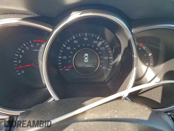 ✅ 2014 Kia Optima LX • VIN: KNAGM4A72E5489627 • Lot: 93286705. Listed on Copart with 110,442 mi. Free auction sales archive from the USA and detailed vehicle history report at DreamBid. Image 9.