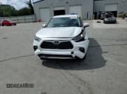 ✅ 2022 Toyota Highlander LE • VIN: 5TDZZRAHXNS544645 • Lot: 84251335. Listed on Copart with 19,416 mi. Free auction sales archive from the USA and detailed vehicle history report at DreamBid. Image 14.