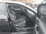 ✅ 2017 Volkswagen Jetta SE • VIN: 3VWDB7AJ8HM291980 • Lot: 43326603. Wystawiony na IAAI z przebiegiem 105 432 mil. Bezpłatny archiwum sprzedaży aukcyjnych z USA i szczegółowy raport historii pojazdu na DreamBid. Zdjęcie 5.