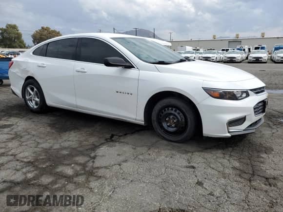 2018 Chevrolet Malibu LS z VIN 1G1ZB5ST6JF263722, wystawiony jako Copart lot #81334585 z przebiegiem 124 317 mil mil oraz Szkoda całkowita • Salvage title. Historia ofert i sprzedaży dostępna na DreamBid. Obrazek 4.