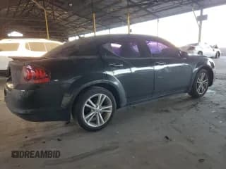 ✅ 2011 Dodge Avenger Heat • VIN: 1B3BD1FG8BN593749 • Лот: 84530254. Опубликован ранее на Copart с пробегом Не указан. Бесплатный доступ к архиву аукционных продаж из США и подробный отчёт об истории автомобиля на DreamBid. Изображение 3.