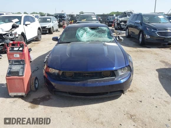 ✅ 2010 Ford Mustang GT • VIN: 1ZVBP8CH4A5135262 • Лот: 42248710. Опубликован ранее на IAAI с пробегом 170 583 миль. Бесплатный доступ к архиву аукционных продаж из США и подробный отчёт об истории автомобиля на DreamBid. Изображение 6.