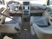 ✅ 2010 Chrysler Town & Country LX • VIN: 2A4RR4DE0AR259454 • Lot: 69876575. Listed on Copart with 176,541 mi. Free auction sales archive from the USA and detailed vehicle history report at DreamBid. Image 8.