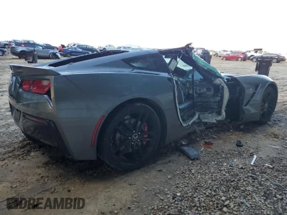 ✅ 2015 Chevrolet Corvette 1LT • VIN: 1G1YB2D76F5111947 • Lot: 67676275. Wystawiony na Copart z przebiegiem Nie podano. Bezpłatny archiwum sprzedaży aukcyjnych z USA i szczegółowy raport historii pojazdu na DreamBid. Zdjęcie 3.