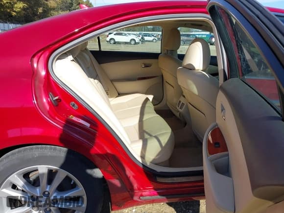 ✅ 2010 Lexus ES 330 • VIN: JTHBK1EG5A2367883 • Лот: 43493716. Опубликован ранее на IAAI с пробегом 102 169 миль. Бесплатный доступ к архиву аукционных продаж из США и подробный отчёт об истории автомобиля на DreamBid. Изображение 8.