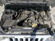 ✅ 2011 Jeep Wrangler Unlimited Sport • VIN: 1J4BA3H19BL574886 • Лот: 49600645. Опубликован ранее на Copart с пробегом 111 150 миль. Бесплатный доступ к архиву аукционных продаж из США и подробный отчёт об истории автомобиля на DreamBid. Изображение 14.