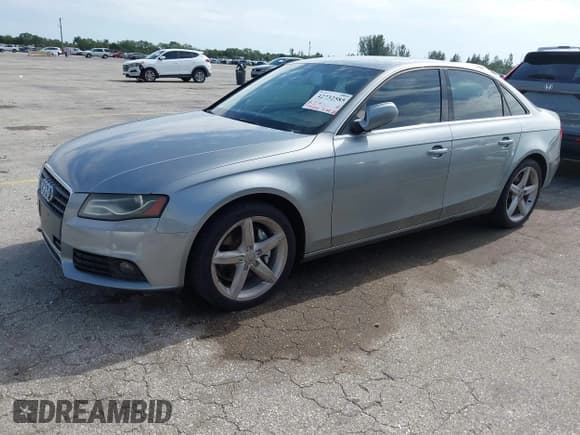 ✅ 2010 Audi A4 Premium Plus • VIN: WAUFFAFL4AN068853 • Lot: 42732585. Listed on IAAI with 119,245 mi. Free auction sales archive from the USA and detailed vehicle history report at DreamBid. Image 2.