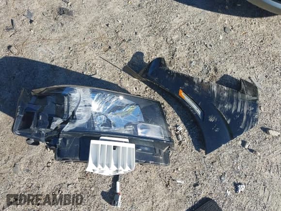 ✅ 2022 Nissan Frontier SV • VIN: 1N6ED1EK7NN663230 • Lot: 43296817. Wystawiony na IAAI z przebiegiem 81 104 mil. Bezpłatny archiwum sprzedaży aukcyjnych z USA i szczegółowy raport historii pojazdu na DreamBid. Zdjęcie 12.