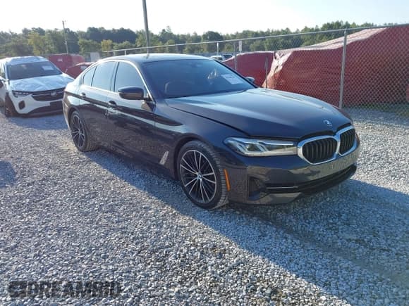 ✅ 2021 BMW 5 Series 530i • VIN: WBA53BH06MWX27995 • Lot: 43166247. Listed on IAAI with 54,257 mi. Free auction sales archive from the USA and detailed vehicle history report at DreamBid. Image 1.