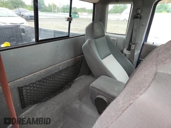 ✅ 2009 Ford Ranger XL • VIN: 1FTYR14E79PA03065 • Lot: 64649035. Wystawiony na Copart z przebiegiem 286 783 mil. Bezpłatny archiwum sprzedaży aukcyjnych z USA i szczegółowy raport historii pojazdu na DreamBid. Zdjęcie 10.