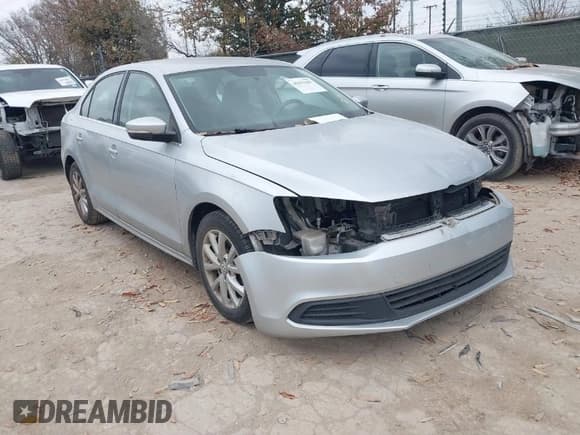 ✅ 2013 Volkswagen Jetta SE • VIN: 3VWDX7AJ4DM406182 • Лот: 41675281. Опубликован ранее на IAAI с пробегом 112 253 миль. Бесплатный доступ к архиву аукционных продаж из США и подробный отчёт об истории автомобиля на DreamBid. Изображение 1.