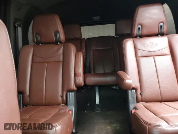 ✅ 2014 Ford Expedition Max XLT • VIN: 1FMJK1J54EEF02675 • Лот: 84905135. Опубликован ранее на Copart с пробегом 213 922 миль. Бесплатный доступ к архиву аукционных продаж из США и подробный отчёт об истории автомобиля на DreamBid. Изображение 10.