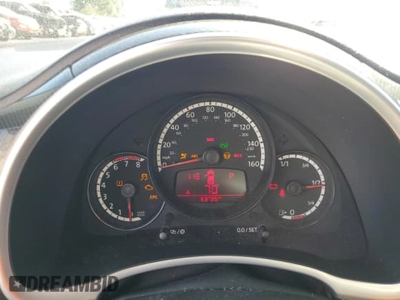 ✅ 2013 Volkswagen Beetle Turbo • VIN: 3VWV67AT4DM608478 • Lot: 75500454. Listed on Copart with 63,725 mi. Free auction sales archive from the USA and detailed vehicle history report at DreamBid. Image 9.