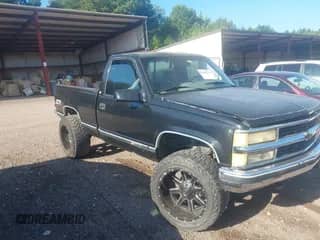 1995 Chevrolet Silverado 1500 с VIN 1GCEK14K5SZ197067, выставлен на аукционе IAAI как лот 42682735 с пробегом Не указан миль и . История ставок и продаж доступна на DreamBid. Изображение 1.